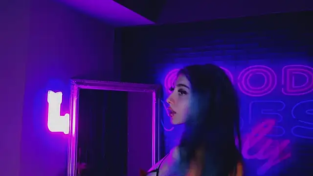 AriaVoss online show from January 20, 8:18 pm