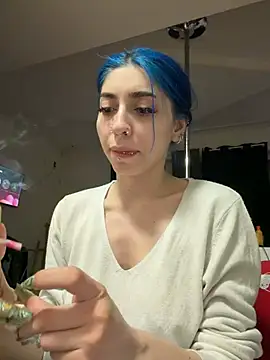 AriaVoss online show from April 8, 8:31 pm