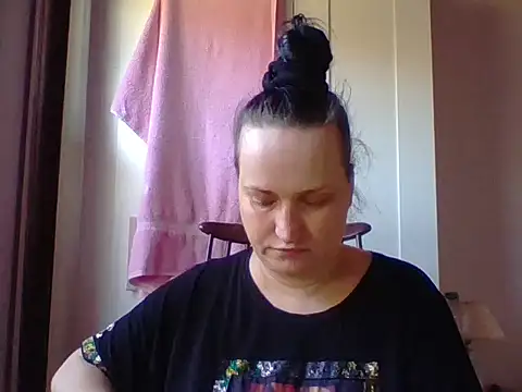  squirty cum lady  online show from March 18, 7:41 am