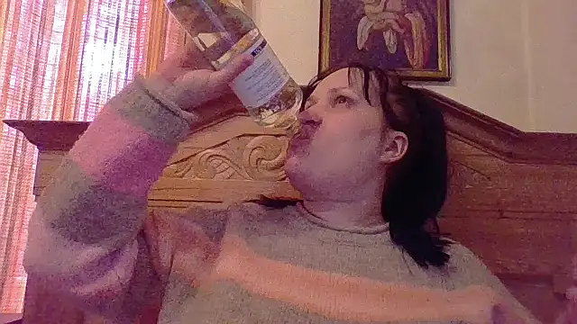  squirty cum lady  online show from February 15, 2:03 pm