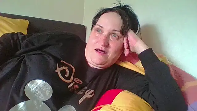  squirty cum lady  online show from June 3, 2:33 pm