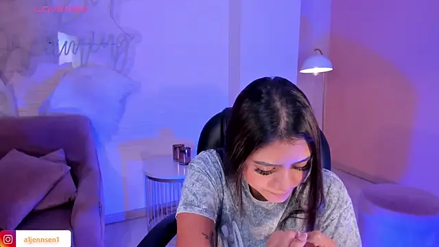 AllyJensen online show from February 6, 5:09 pm