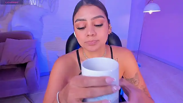 AllyJensen online show from February 12, 1:06 pm