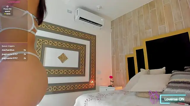 TamyHoney online show from February 2, 9:45 pm