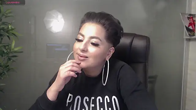 BustyAllyy online show from January 24, 1:03 am