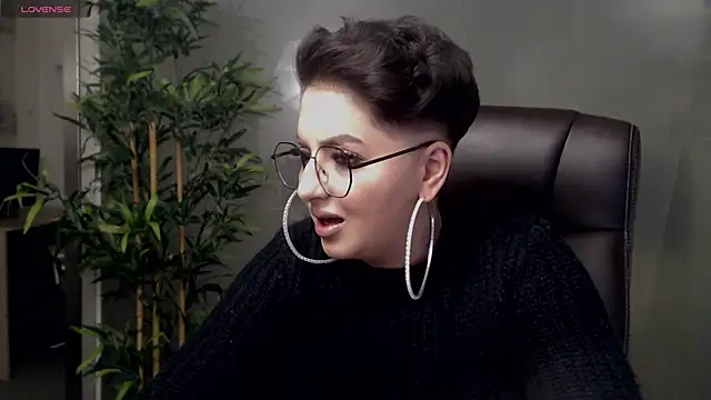 BustyAllyy online show from February 2, 12:30 am