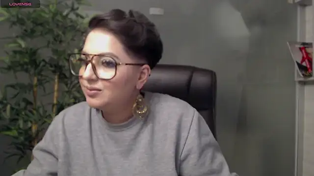 BustyAllyy online show from February 10, 12:52 am