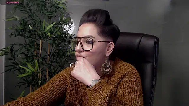 BustyAllyy online show from February 23, 12:30 am