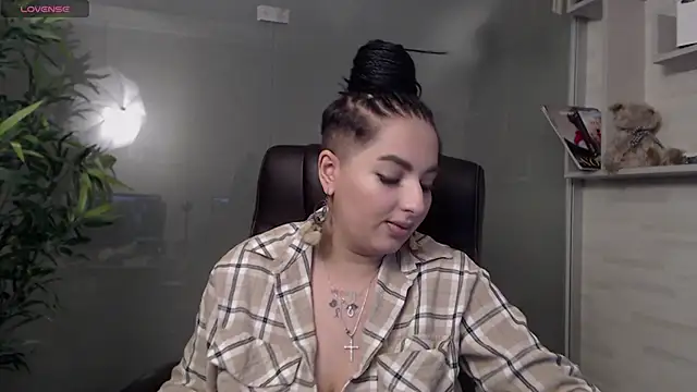 BustyAllyy online show from March 9, 9:46 pm