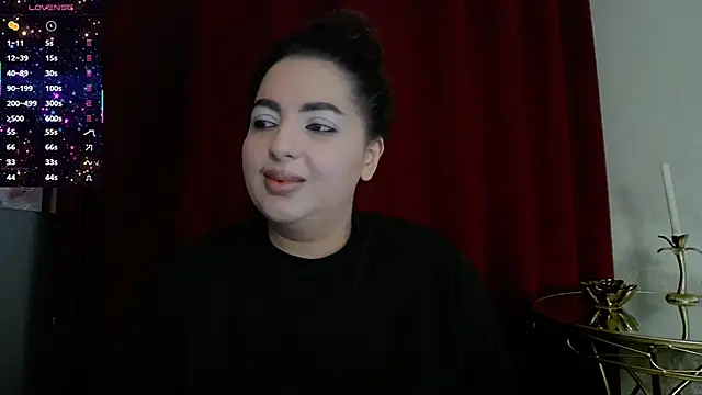 BustyAllyy online show from November 12, 7:24 pm