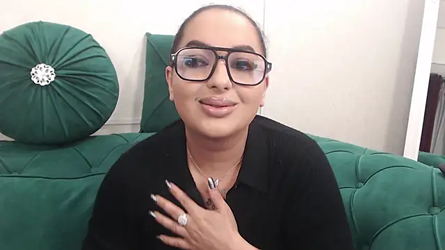 BustyAllyy online show from April 21, 8:55 pm