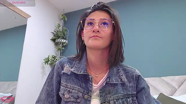SharisWillian online show from January 24, 3:43 am