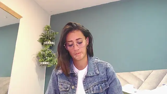 SharisWillian online show from December 23, 3:59 am