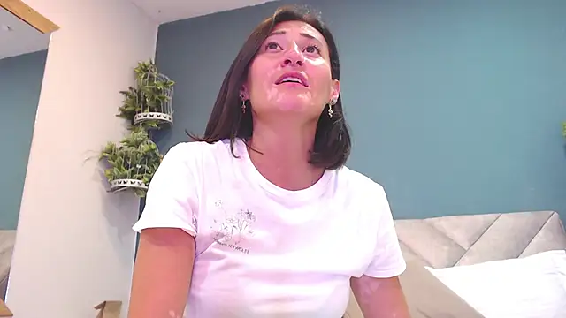 SharisWillian online show from March 26, 3:34 am