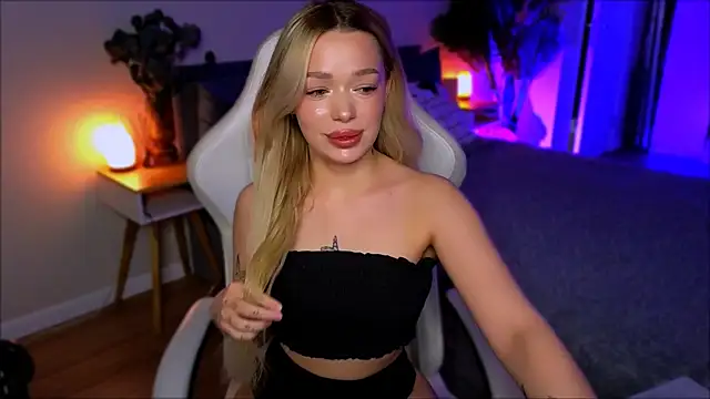 Lily Yin online show from March 21, 5:34 am