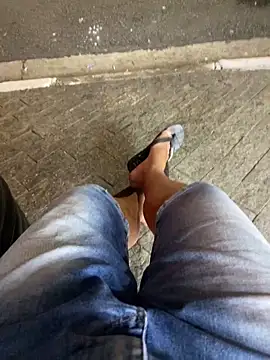 Snapshot of baruel-10 chatting on February 22, 12:16 am baruel-10 online show from February 22, 12:16 am