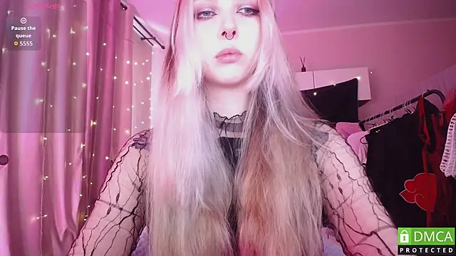 JustMeowGirl online show from June 15, 5:31 am