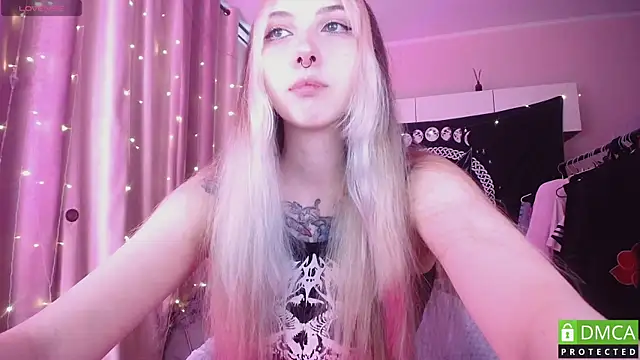 JustMeowGirl online show from June 24, 5:06 am