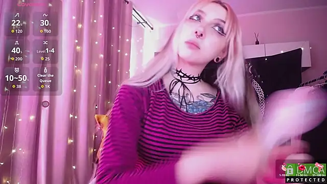JustMeowGirl online show from June 27, 5:56 am