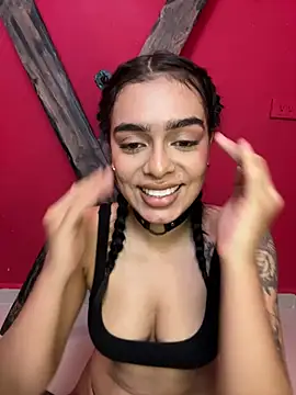 Foxy Assh  online show from June 3, 7:11 am