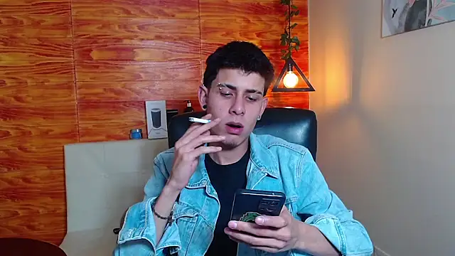 Bastiaan 28 online show from February 1, 6:10 am