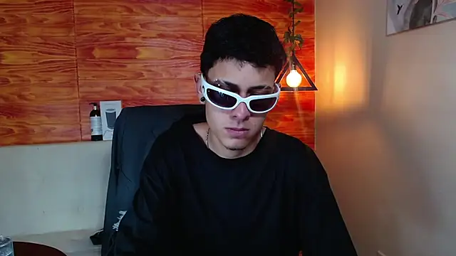 Bastiaan 28 online show from February 7, 7:29 am