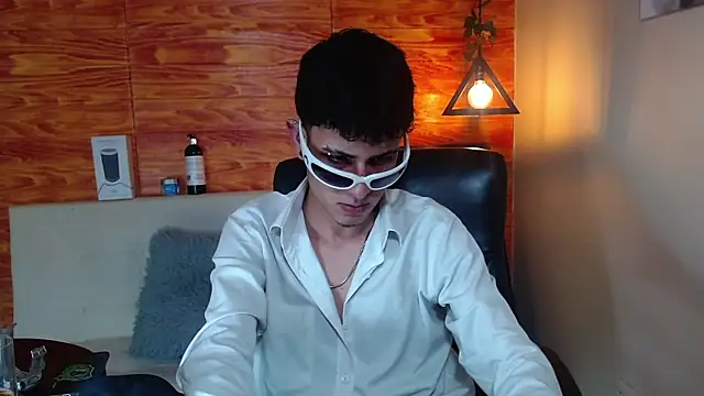 Bastiaan 28 online show from February 11, 6:08 am