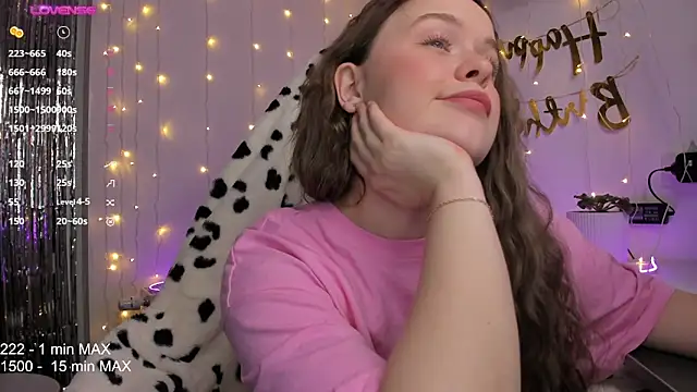 Snapshot of HANNA_MONTANAS chatting on December 2, 2:08 pm HANNA MONTANAS online show from December 2, 2:08 pm
