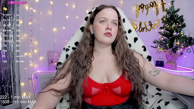 Snapshot of HANNA_MONTANAS chatting on December 21, 2:15 pm HANNA MONTANAS online show from December 21, 2:15 pm