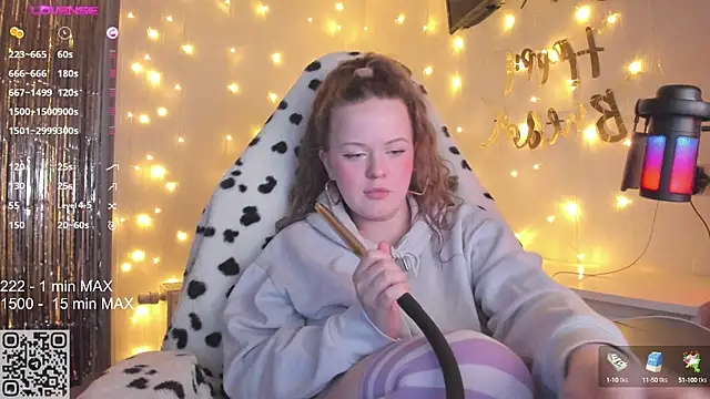 Snapshot of HANNA_MONTANAS chatting on March 5, 11:05 pm HANNA MONTANAS online show from March 5, 11:05 pm
