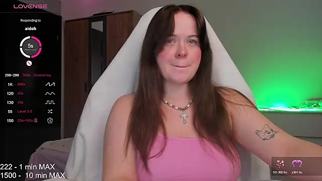 HANNA MONTANAS online show from November 30, 12:53 pm