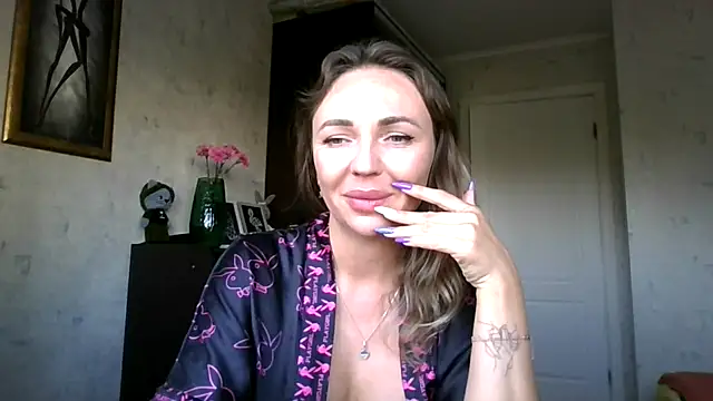 AngelinaLove28 online show from September 15, 6:46 am