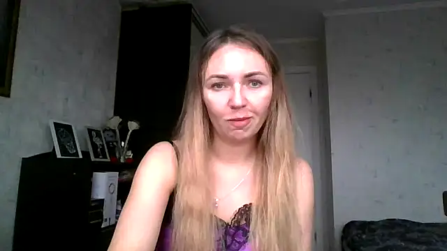 AngelinaLove28 online show from November 22, 6:56 am