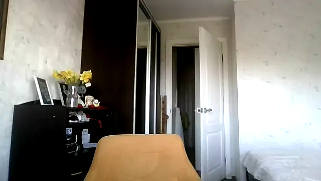 AngelinaLove28 online show from April 7, 6:47 am