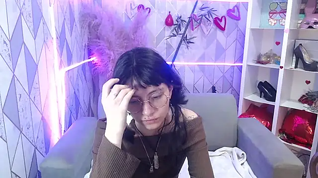 Snapshot of charlottemoonxz chatting on October 6, 7:00 pm charlottemoonxz online show from October 6, 7:00 pm
