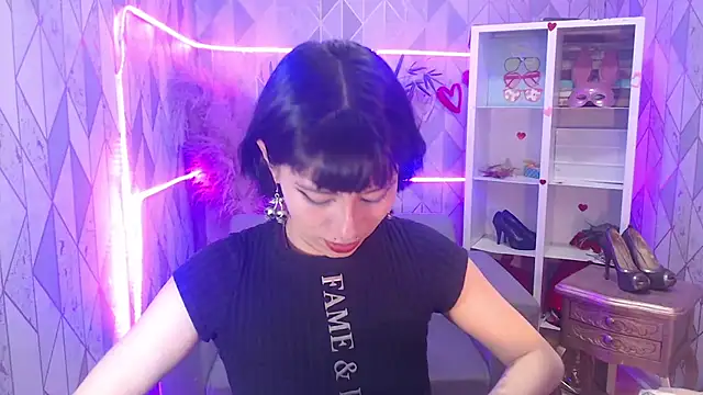 Snapshot of charlottemoonxz chatting on October 18, 4:41 pm charlottemoonxz online show from October 18, 4:41 pm