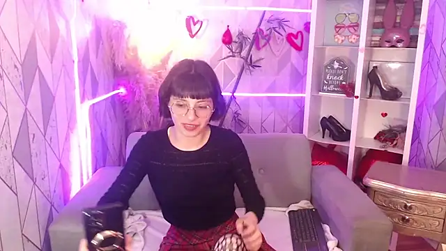 charlottemoonxz online show from November 11, 7:47 pm