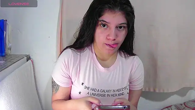 lynieh- online show from December 5, 8:16 pm