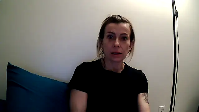 anechka1 online show from March 30, 2:12 am