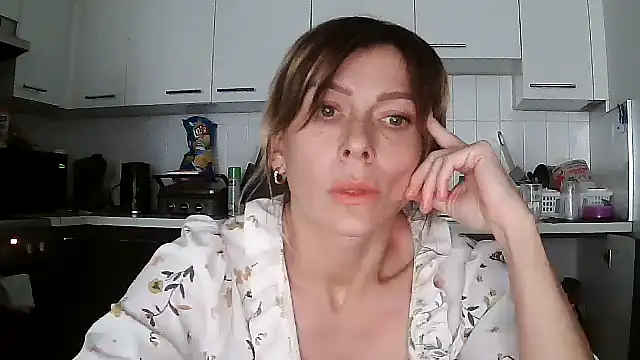 anechka1 online show from May 1, 10:03 pm