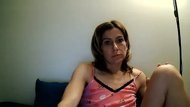 anechka1 online show from June 28, 1:33 am