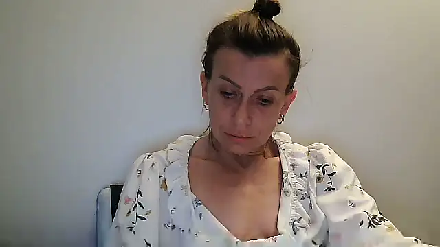 anechka1 online show from July 13, 12:57 am