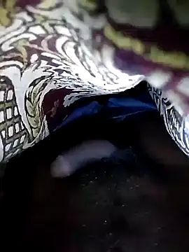 Snapshot of Sweety_Tamil_boy chatting on December 28, 8:36 pm Sweety Tamil boy online show from December 28, 8:36 pm