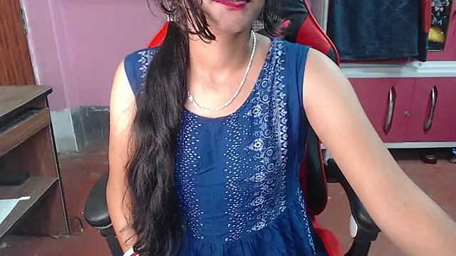 Angel Alison  online show from February 11, 9:25 pm