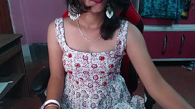 Angel Alison  online show from February 12, 9:33 pm