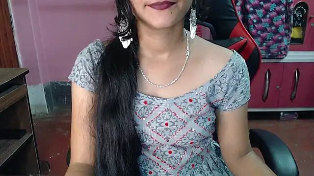 Angel Alison  online show from March 1, 9:15 pm