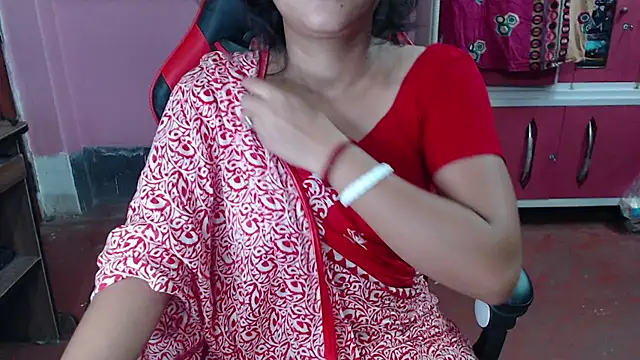 Angel Alison  online show from March 20, 11:05 am