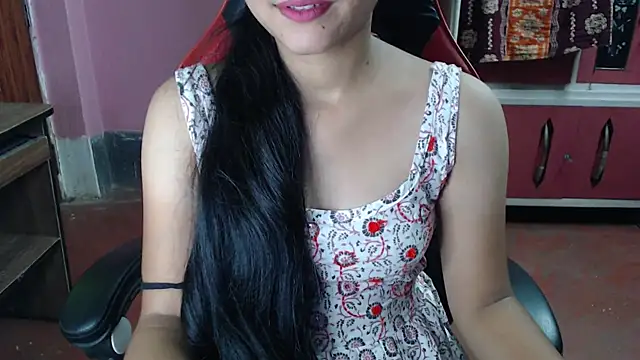 Snapshot of Angel_Alison_ chatting on June 1, 6:31 pm Angel Alison online show from June 1, 6:31 pm