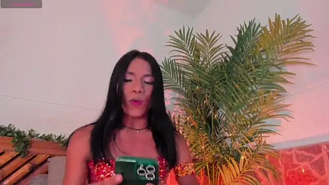 Snapshot of kimberly_Gonzalez1 chatting on January 25, 3:19 am kimberly Gonzalez1 online show from January 25, 3:19 am