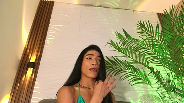 Snapshot of kimberly_Gonzalez1 chatting on November 15, 3:48 am kimberly Gonzalez1 online show from November 15, 3:48 am